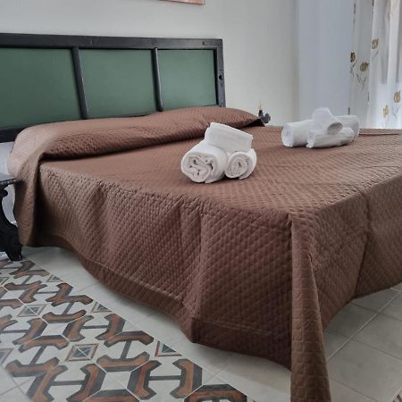 Casa Viotti Le Fuoriserie Palermo Luaran gambar